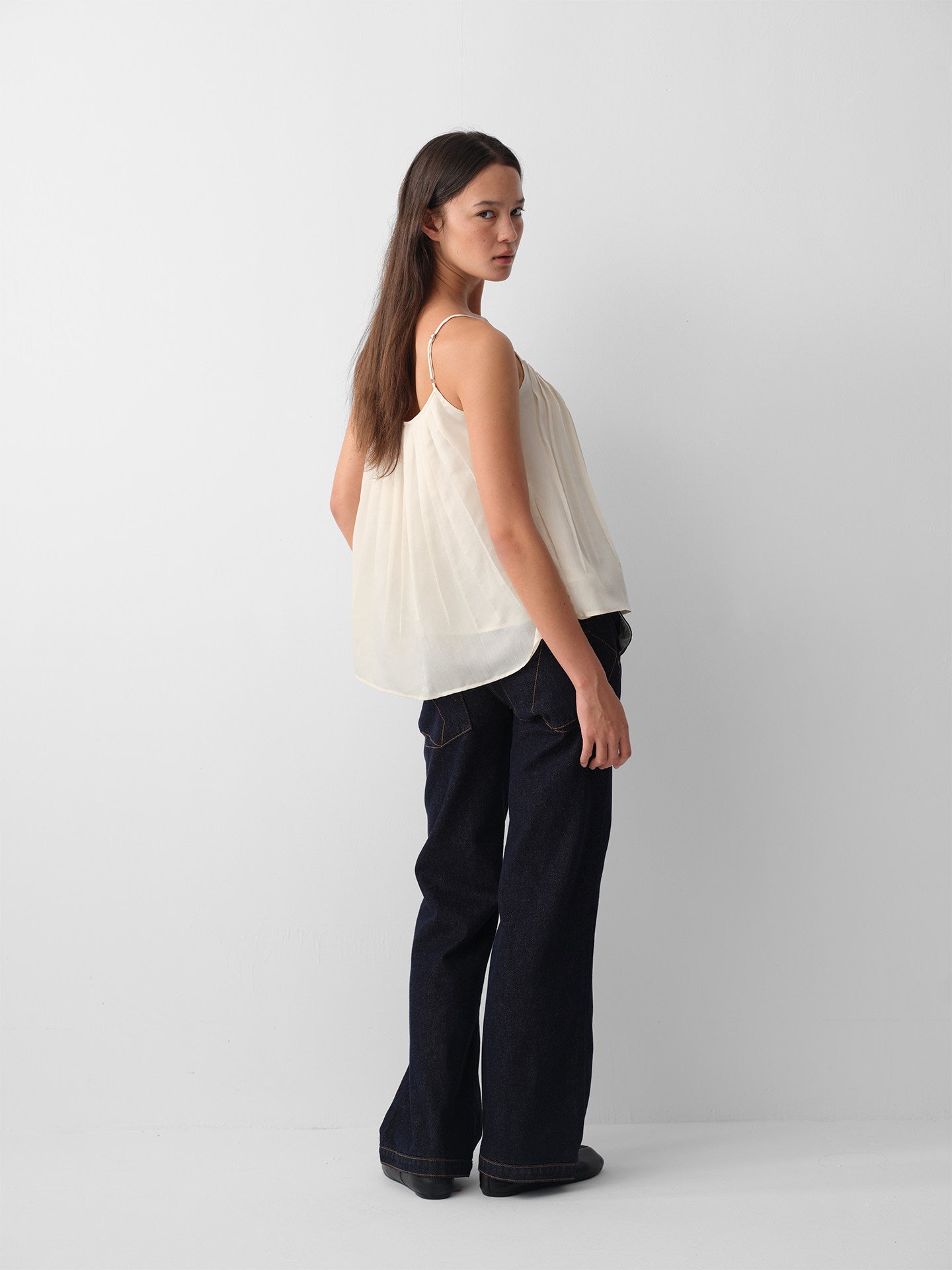 Hughum 26SS Off White Acetate Pleated Cami Top