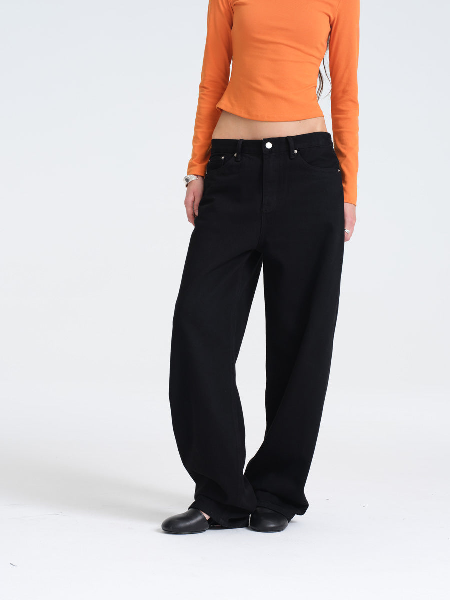 Hughum Black Loose-Fit Jeans