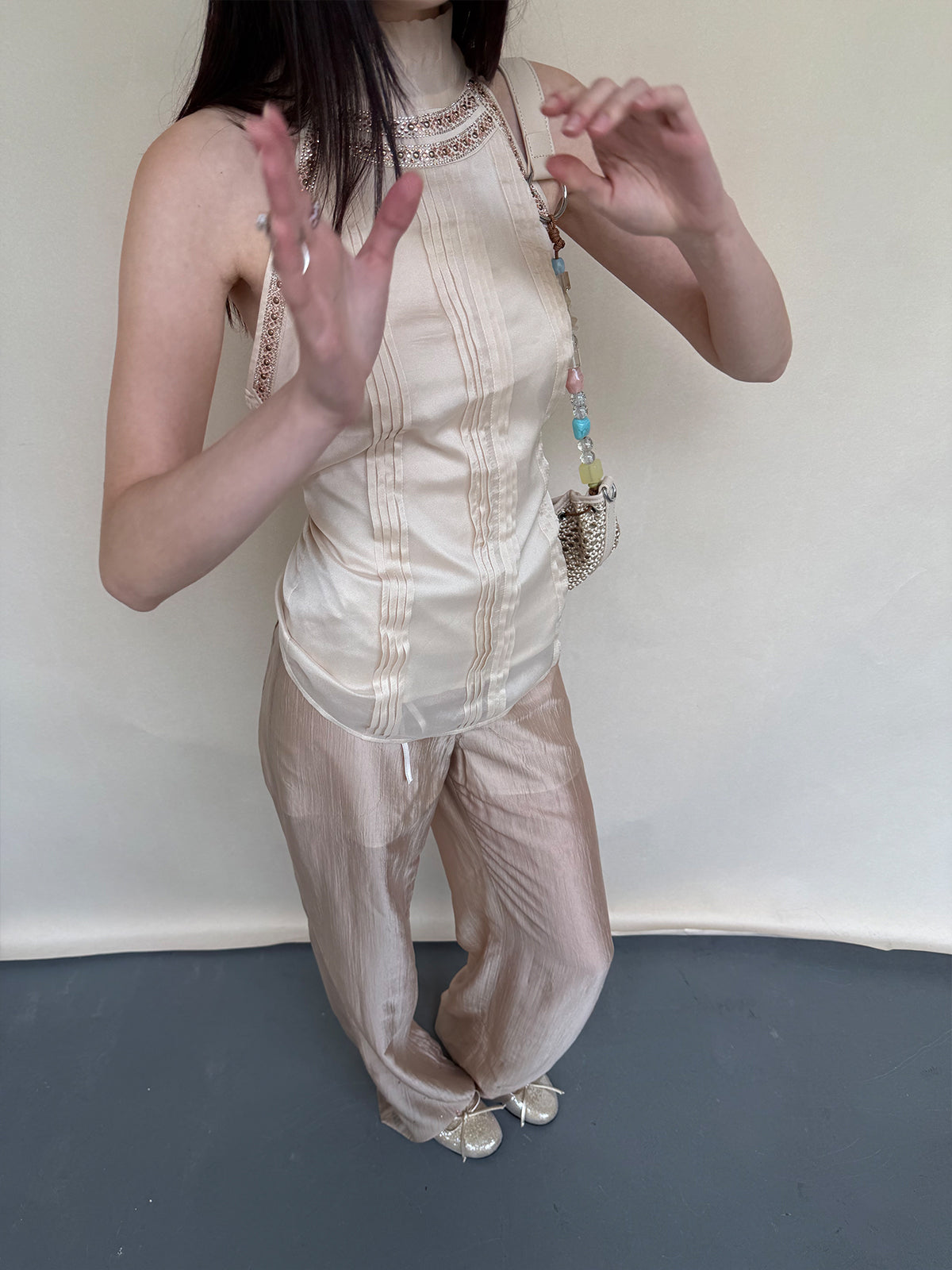 Dotyears hot-drilled back-tie gold top