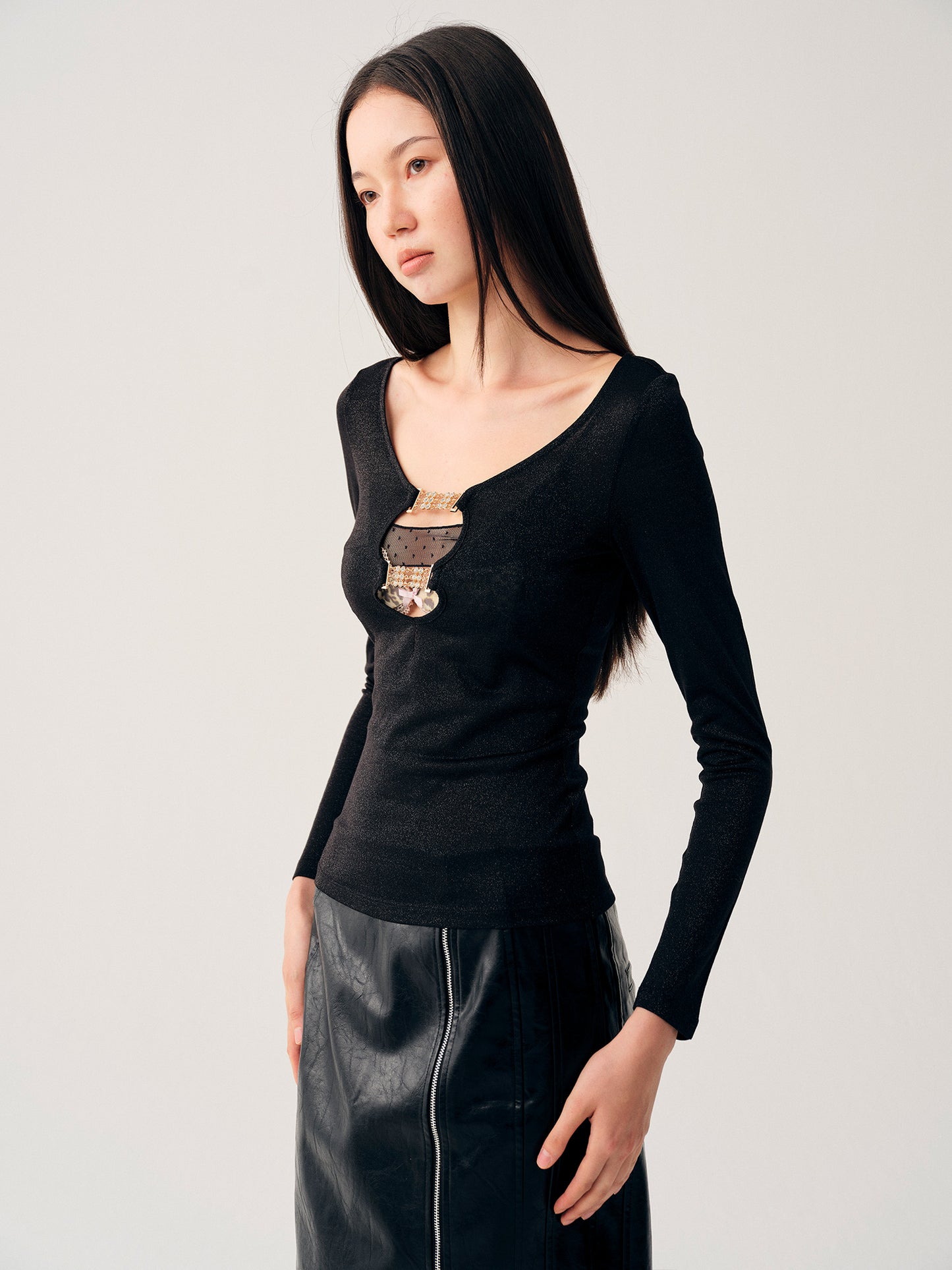 Dotyears Two‑Tone Metal‑Button Top