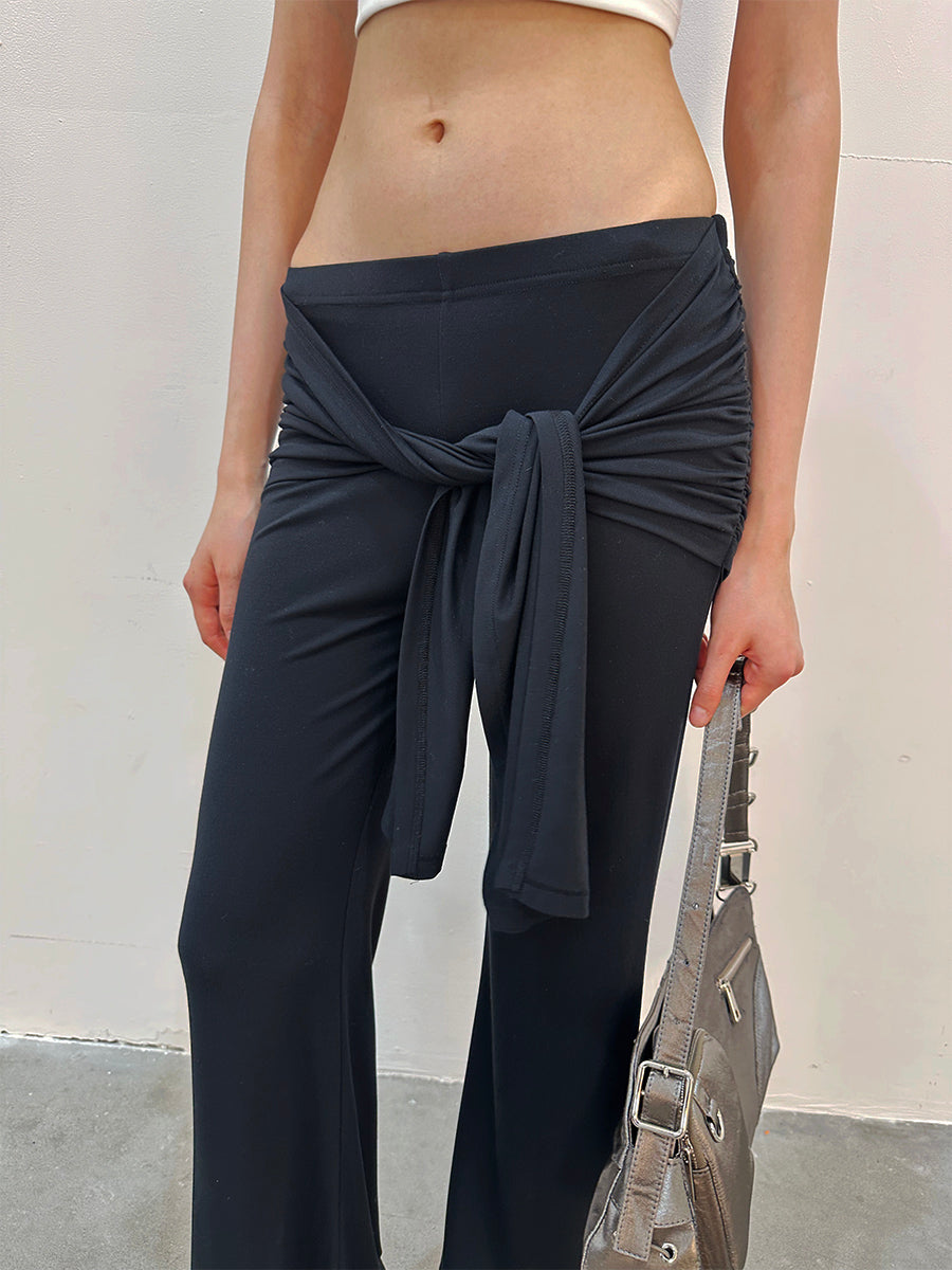 Dotyears Straight-leg black knit pants with a lace-up design