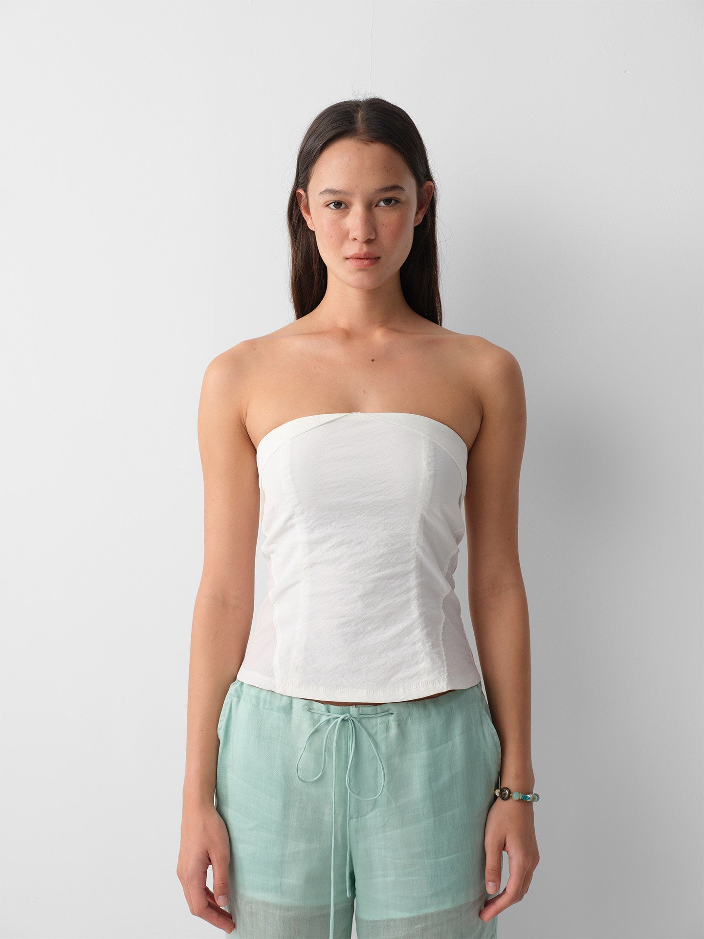 Hughum 26SS White Nylon Tube Top