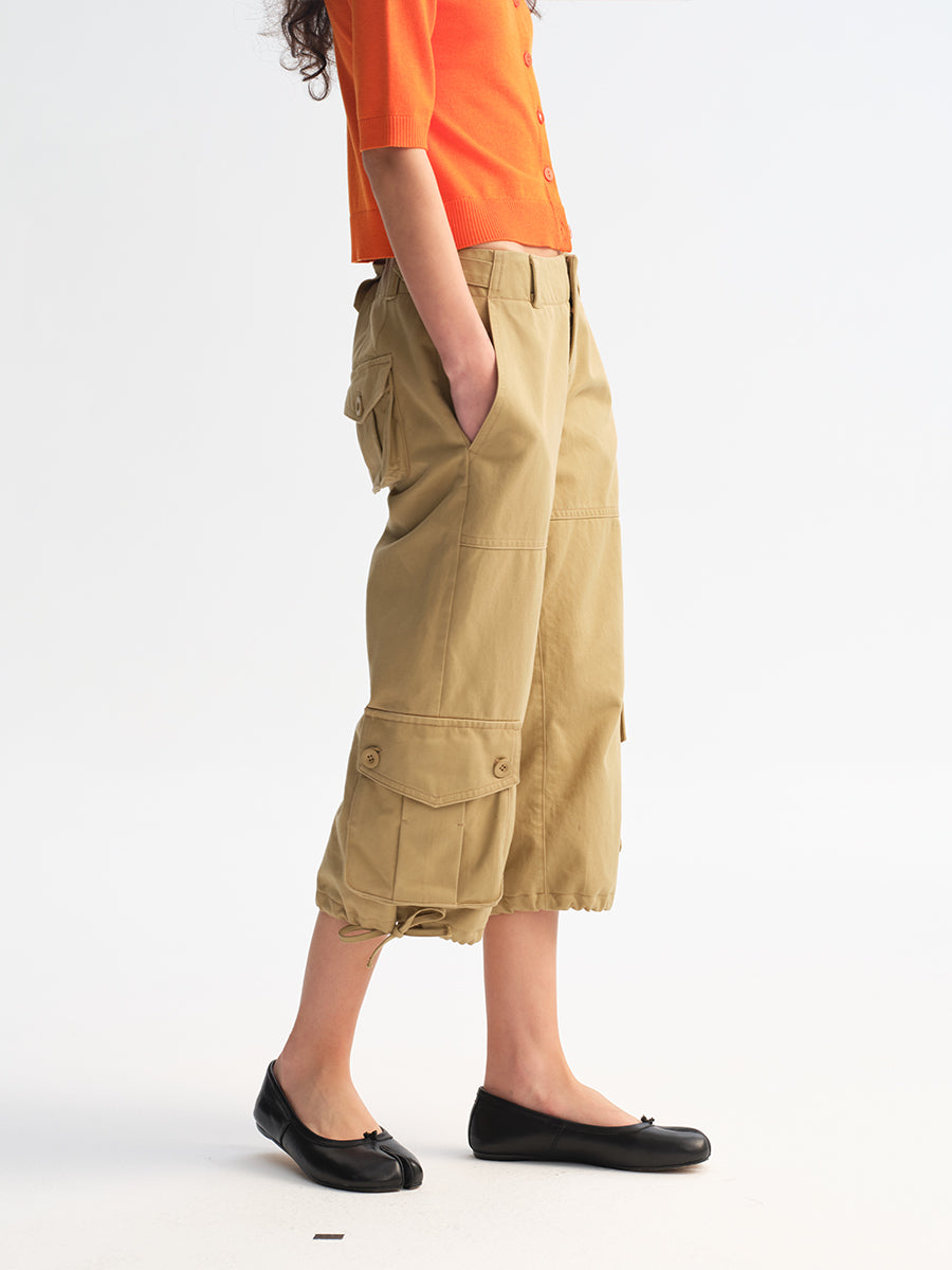 Hughum Khaki low-rise cargo capri pants with pockets