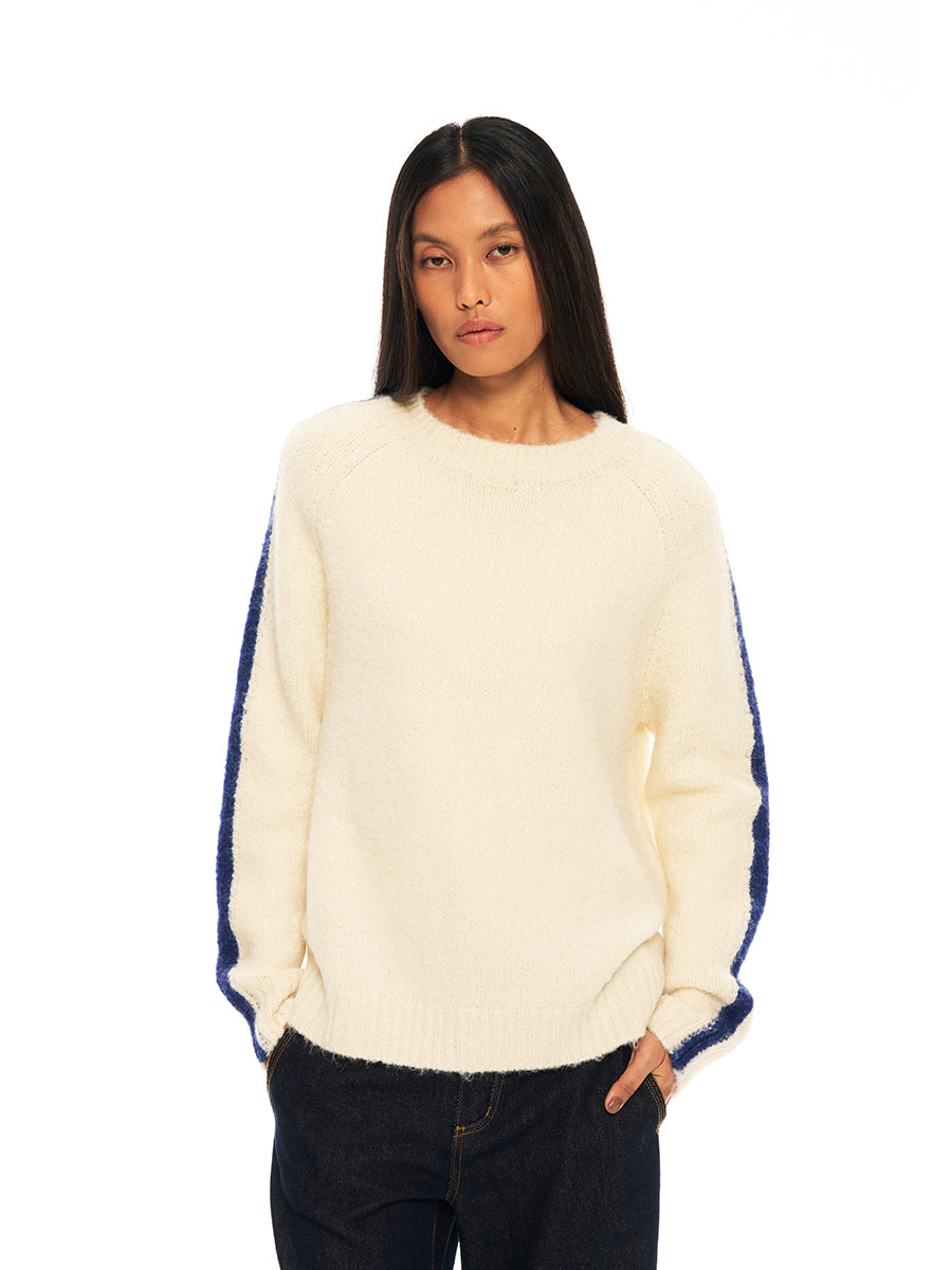 Hughum Blue and white contrasting penguin-blend sweater
