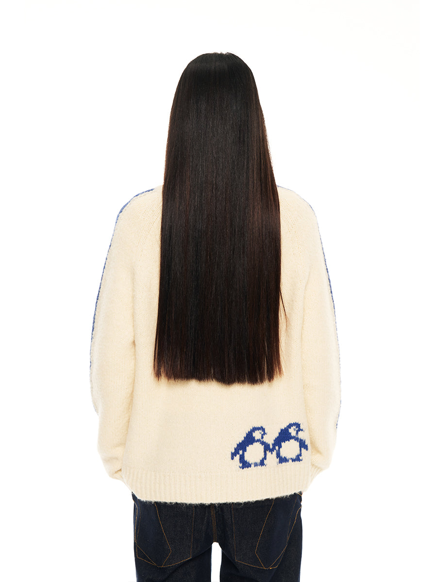 Hughum Blue and white contrasting penguin-blend sweater