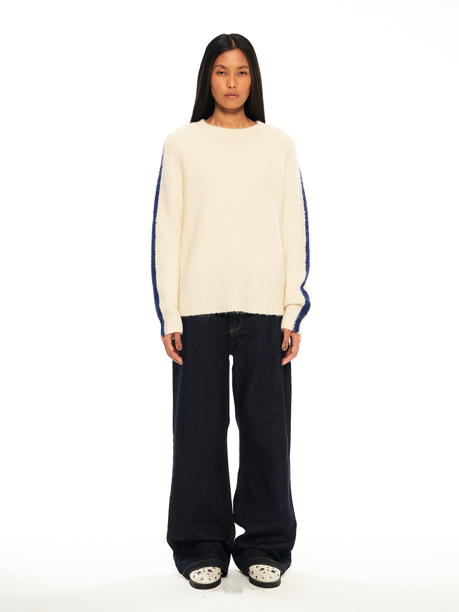 Hughum Blue and white contrasting penguin-blend sweater