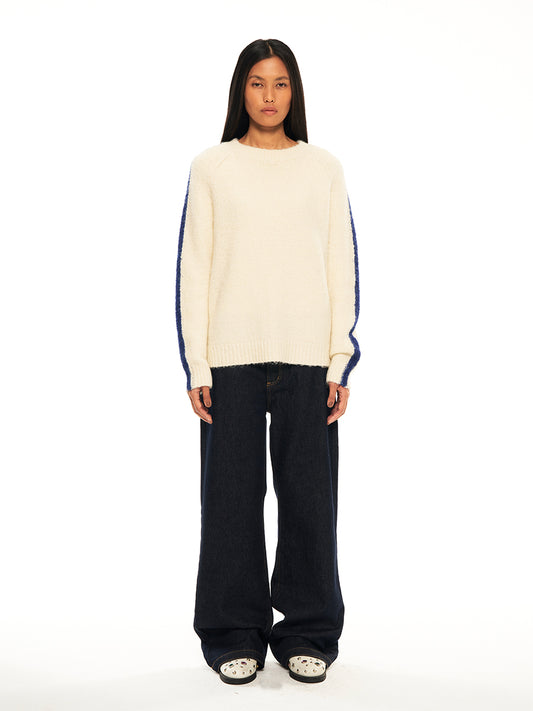 Hughum Blue and white contrasting penguin-blend sweater