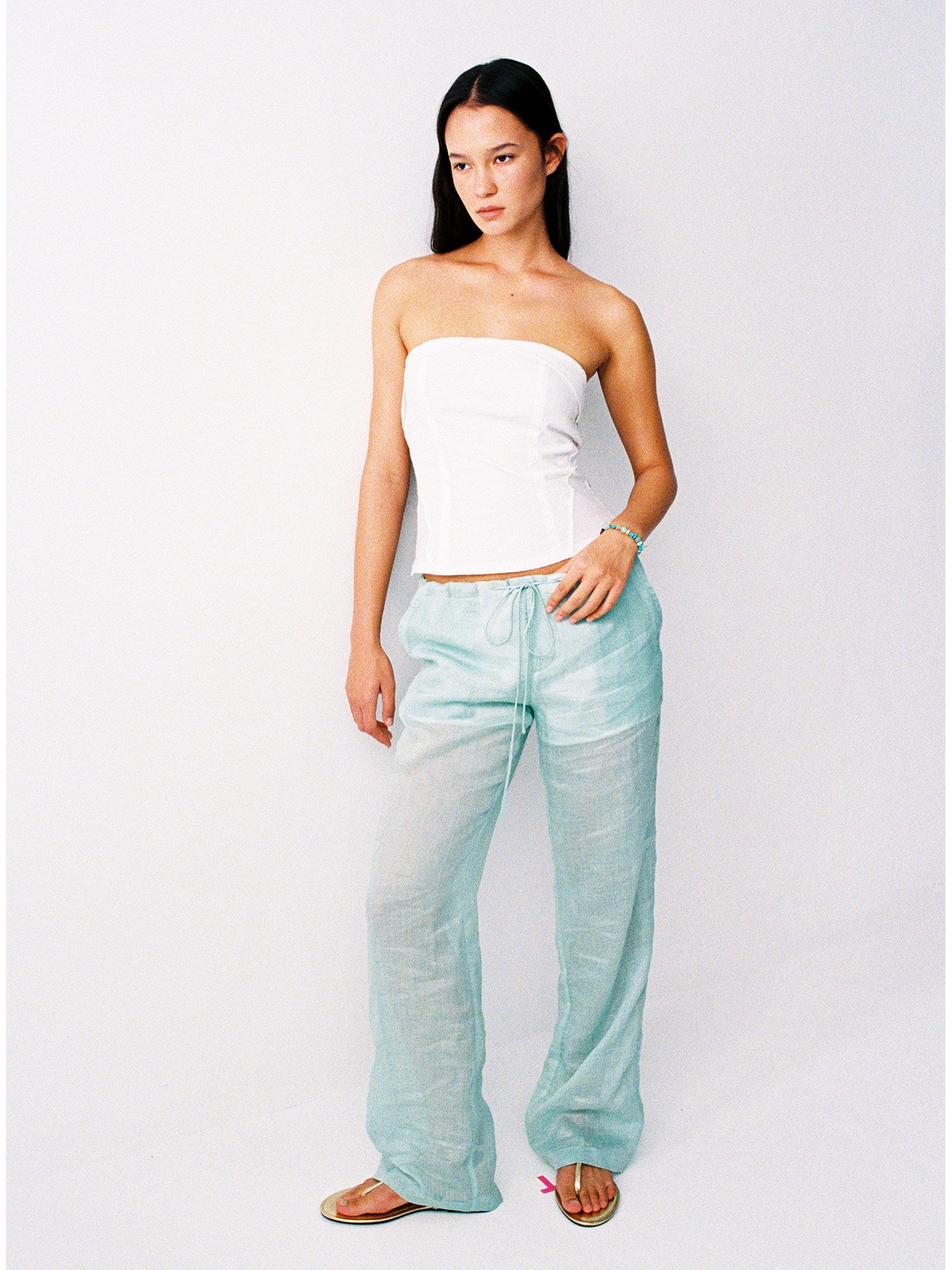 Hughum 26SS White Nylon Tube Top
