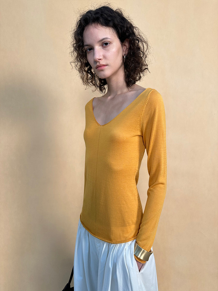 Hughum V-neck Tencel knit cut-out yellow black long sleeves