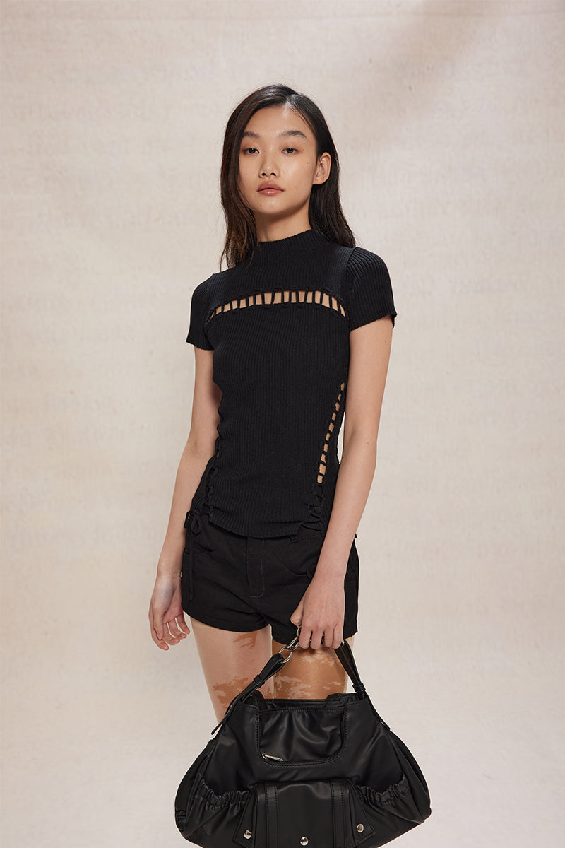 Dotyears24ss Strappy knitted black and white crop top Self-adjusting