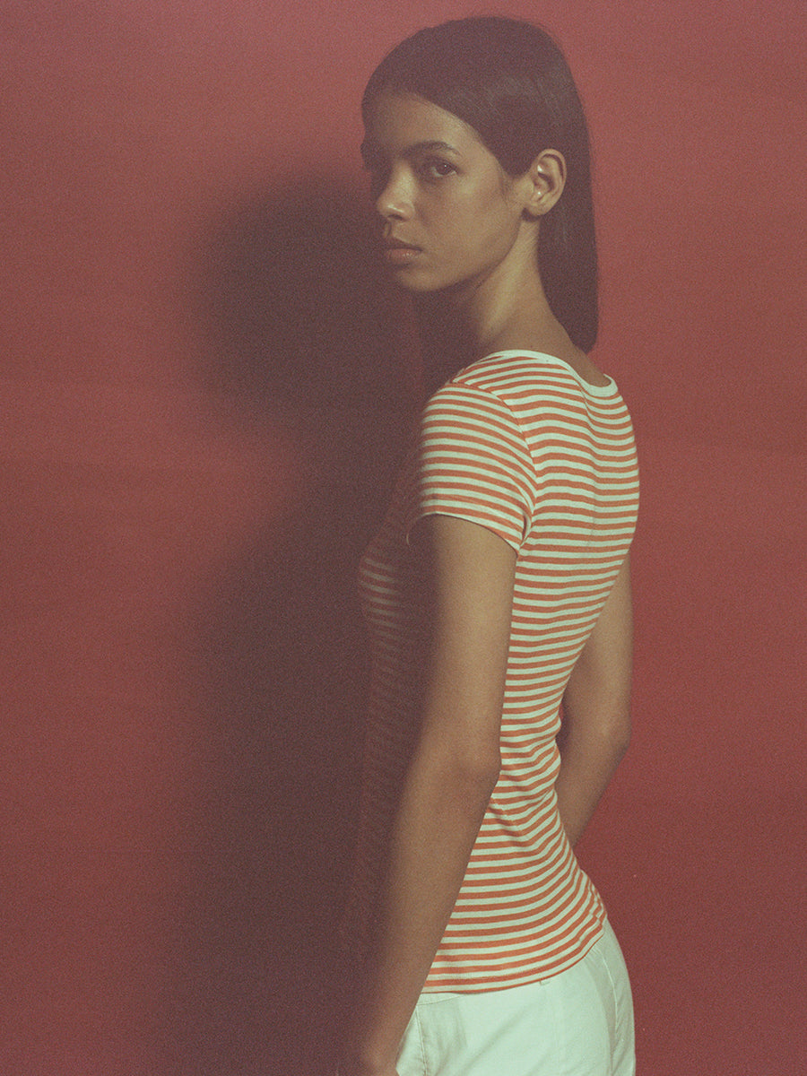 Hughum Orange navy blue sky silk knit crewneck waist T-shirt