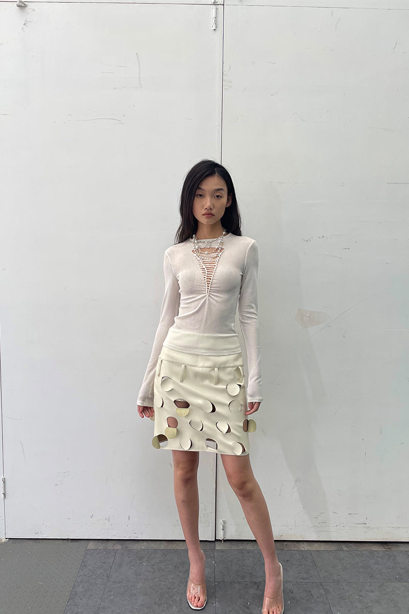 Dotyears24ss White devoré strappy top with a sexy design on the chest