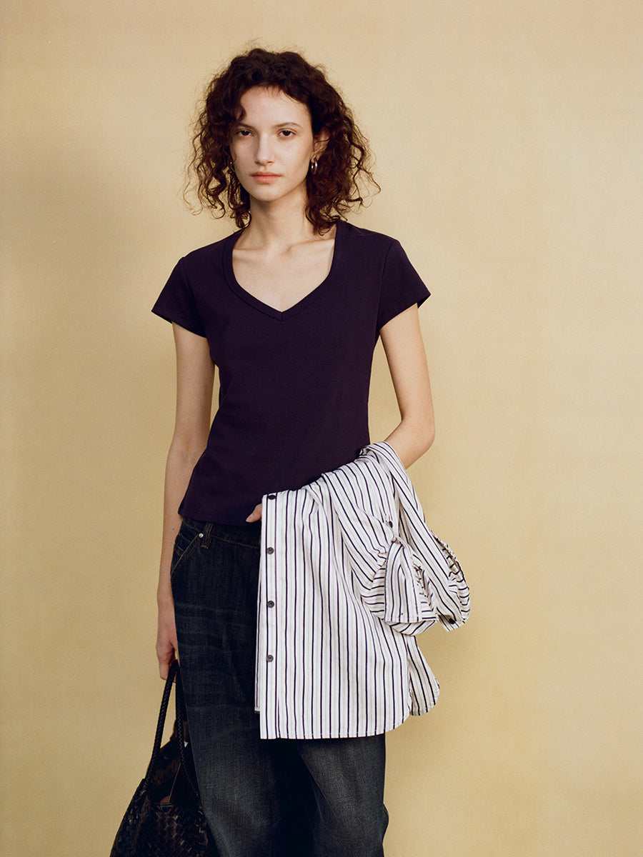 Hughum Curved V-neck Khmer knitted short T-shirt